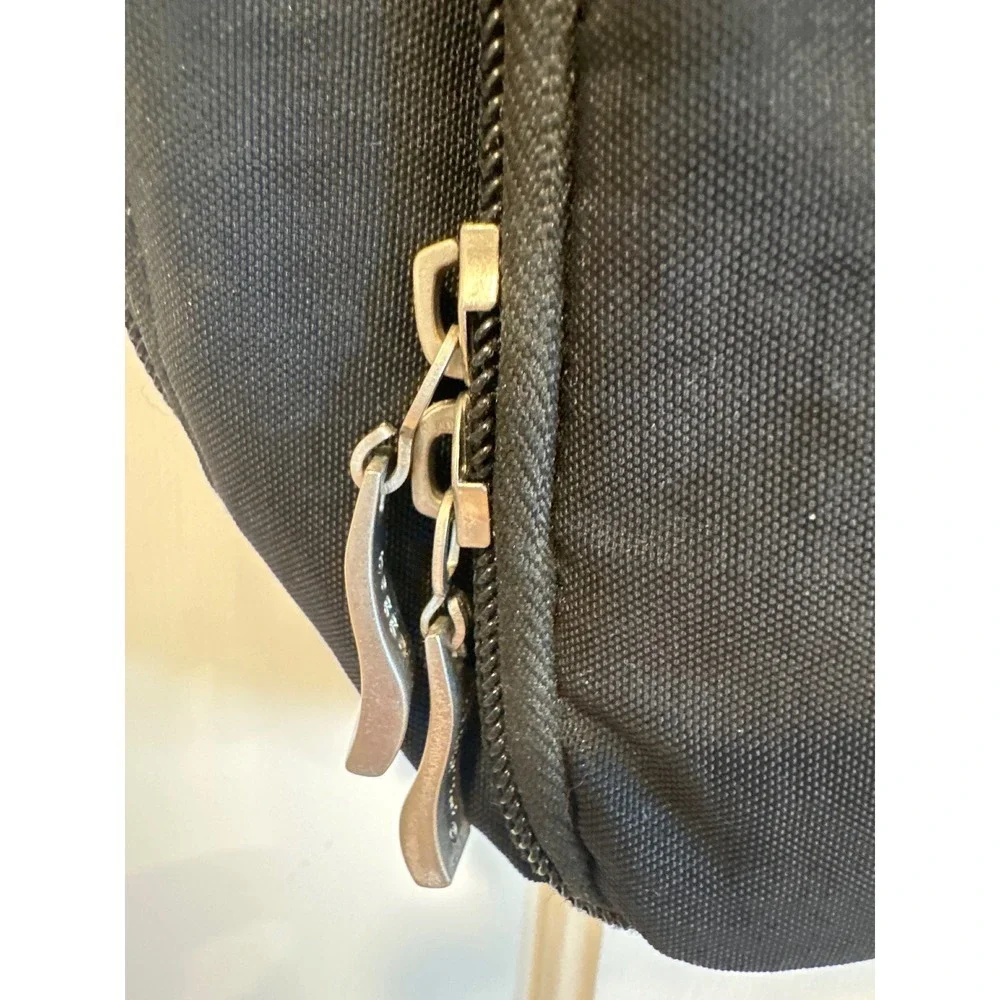 Baggallini Black Crossbody Shoulder Bag Adjustable Strap criss cross travel - Picture 3 of 8